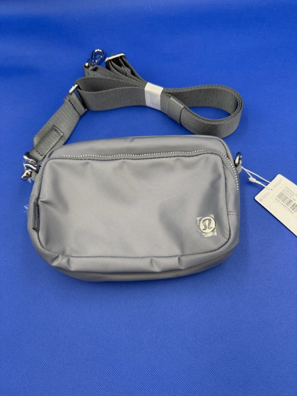 Lululemon Everywhere crossbody